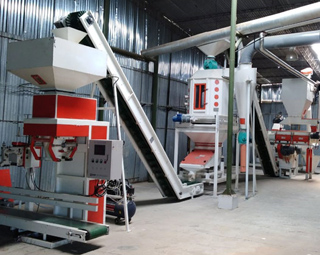 Feed mixing customer site