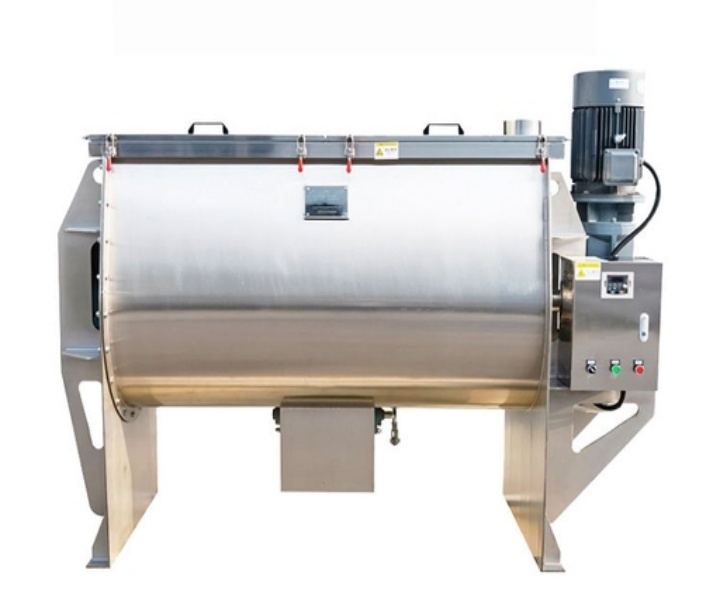Chicken feed for horizontal ribbon mixer