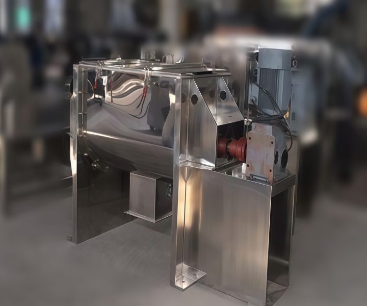 What is animal feed paddle mixer?