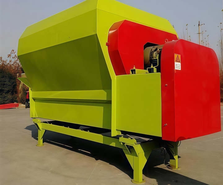 Solution for feed dry and wet mixer
