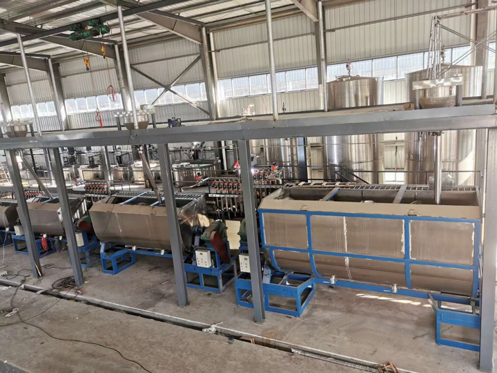 What is horizontal stirring mixer?